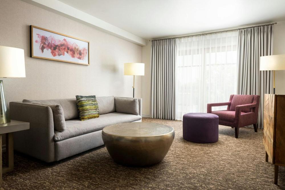 Queen Suite with Two Queen Beds and Sofa Bed interior